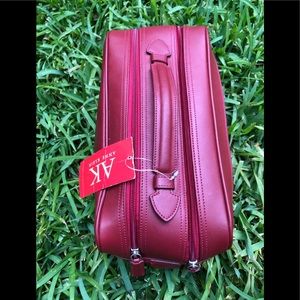 Anne Klein tolietry Dopp Toiletry Bag NWT